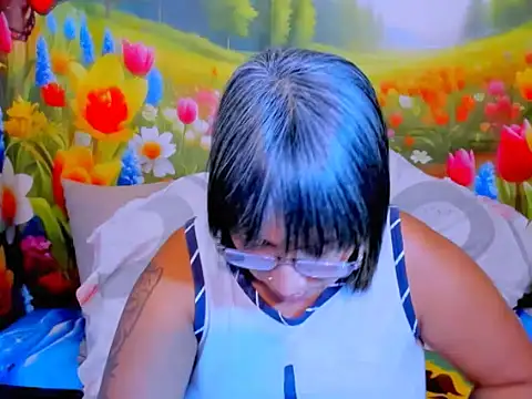 indianroxy 现场XXX聊天