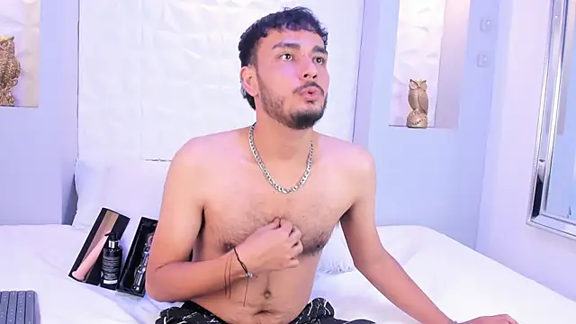 Velvet_man Chat XXX live
