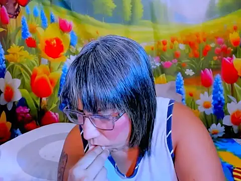 XXX chat uživo modela indianroxy