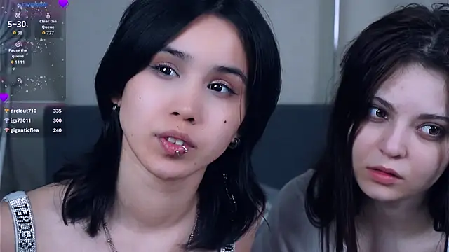Chat +18 de ReynaGrinvalsky ao vivo
