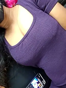 Chatroom XXX en direct de hansika_25
