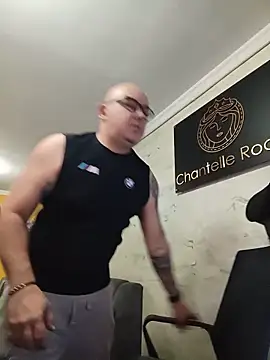 maximo_daddy Pertunjukan Webcam