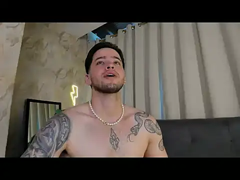 RONNY_COLTON 即時 XXX 聊天