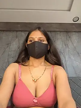 Cute_shikaa Chat XXX live