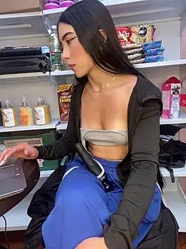Chat +18 de AMBERBUNNY_ ao vivo