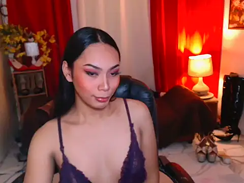 kylieEmparado Show Webcam