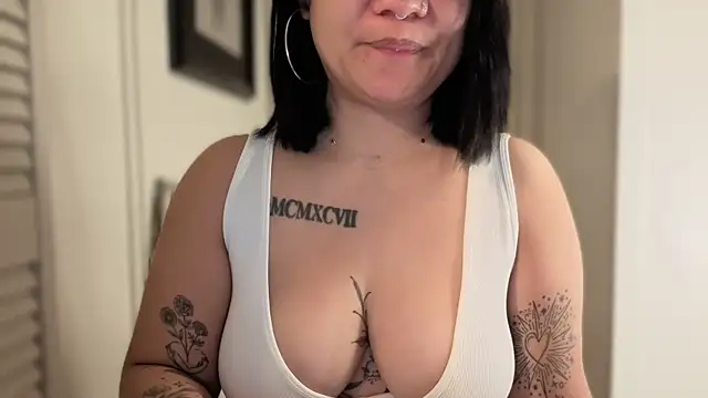 XXX chat uživo modela yourvibedealer