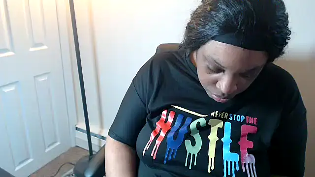 Show de Sexymona1218 na webcam