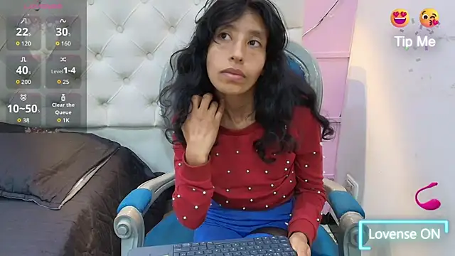 Chat +18 de karolinee_66_ ao vivo