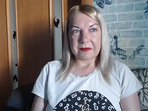 Lillia_Ray Adlı Modelin Canlı XXX Sohbeti