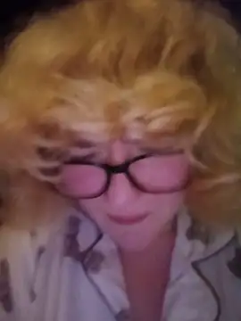 mcjbgfhgjhiiilllufjyf's Webcam Show