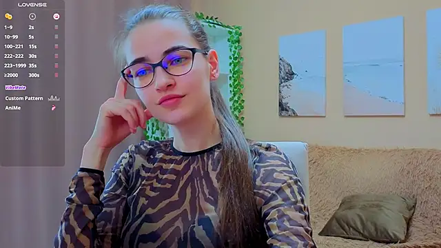 AstoriyaNight's Live XXX Chat