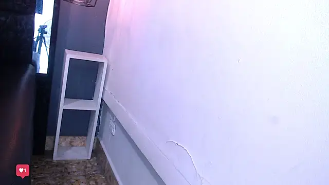 anxiuos_miller Webcam Show