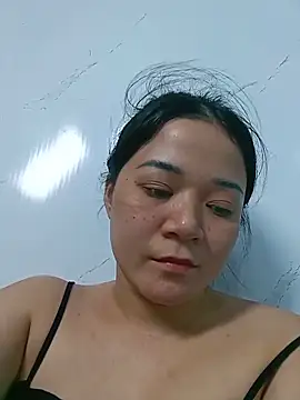 Sweet_pussy999 网络视讯表演