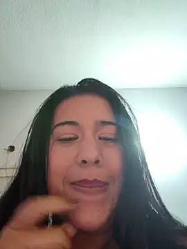 lunaywolfgray's Webcam Show