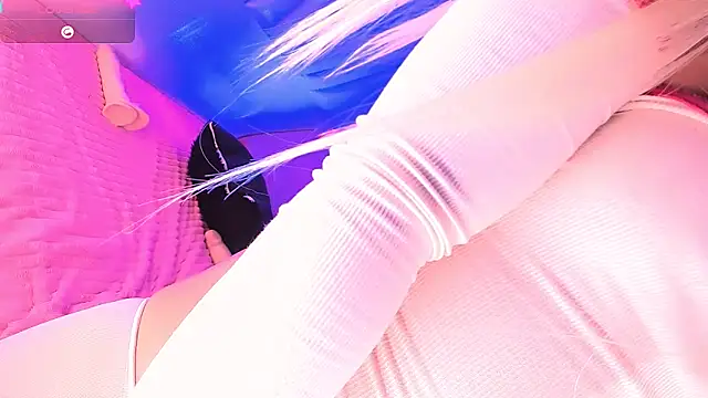 Valentina_Smith1_'s Webcam Show