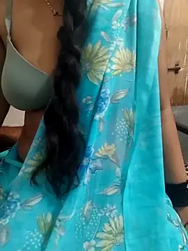 sweetylove01's Webcam Show