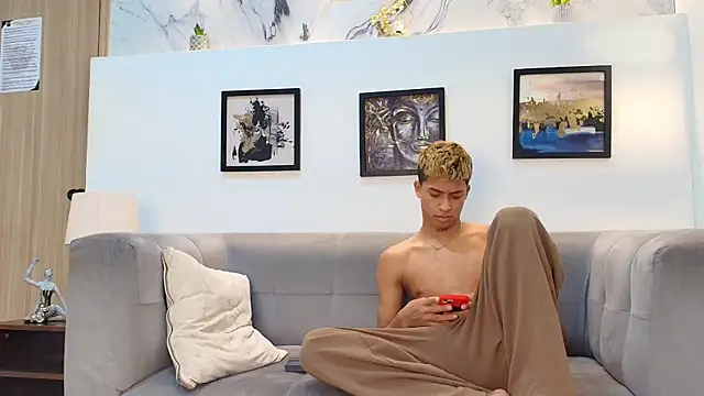 GOLD_BOYS' Live XXX Chat