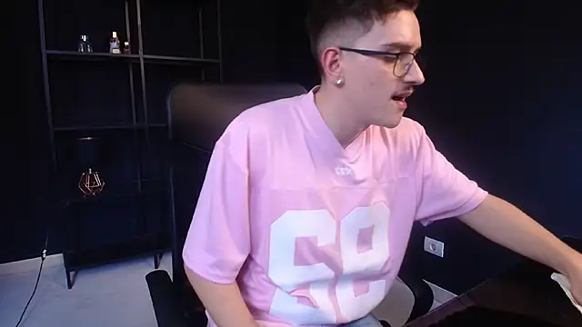 FelixStarkk Chat XXX live