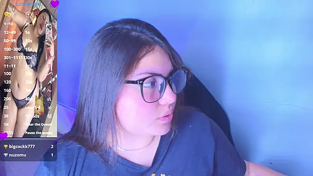 Dreamboo__ Adlı Modelin Canlı XXX Sohbeti