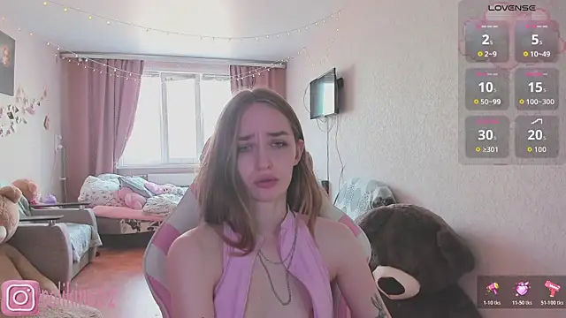 MoonDust Chat XXX live