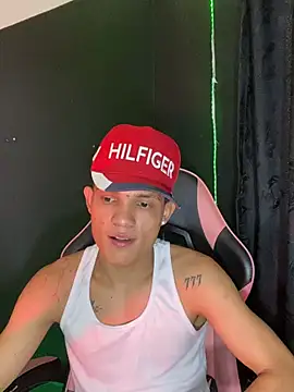 EL_VENEZOLANO_22CM Webcam Show