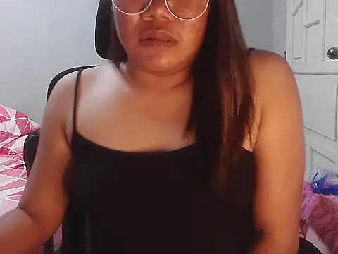 kinky_jewel webkamerás műsora