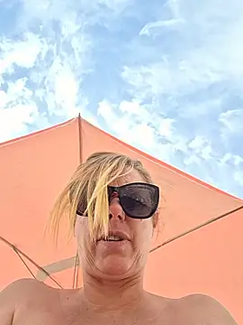 Czat XXX na żywo – Susycachonda1