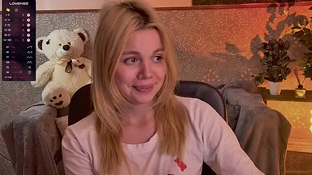 ScarletMarnei Chat XXX in diretta