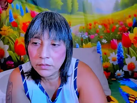 XXX chat uživo modela indianroxy