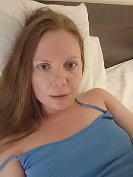 ElaizaFlanagan live XXX chat