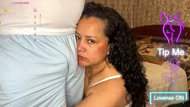 Chat +18 de Foxyfox_realsex ao vivo