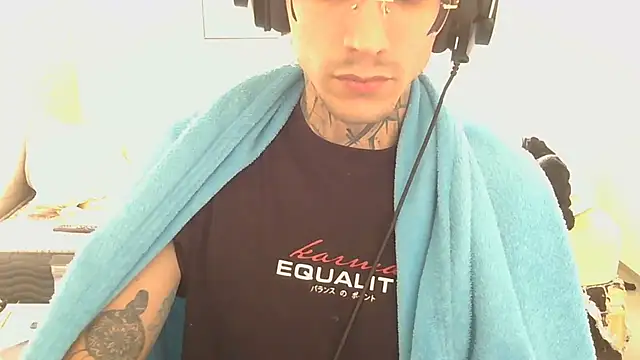 Show de smokingink na webcam