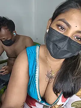 Pokazy przed kamerką – Trending_Couple