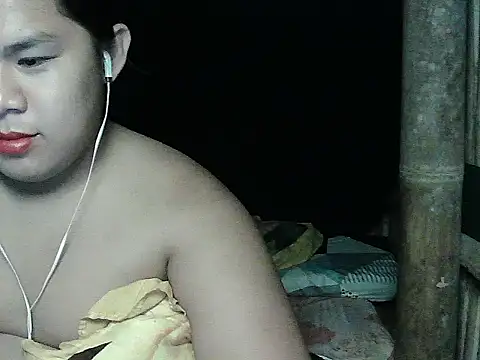 Show modela Huntrix2025 na web-kameri