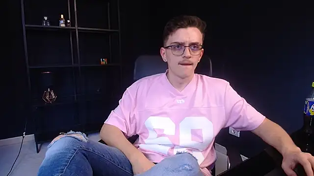 Онлайн чат XXX FelixStarkk