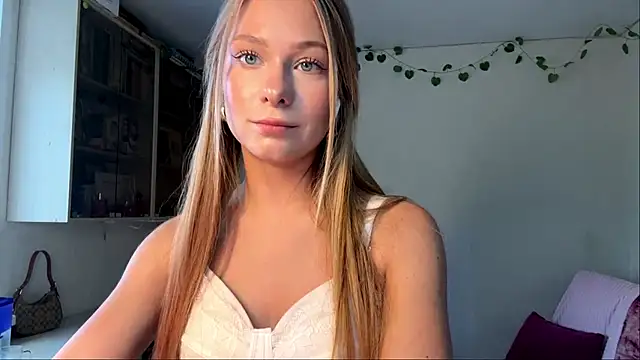 JulietFekete webcam show