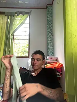 sorry-mom69's Webcam Show
