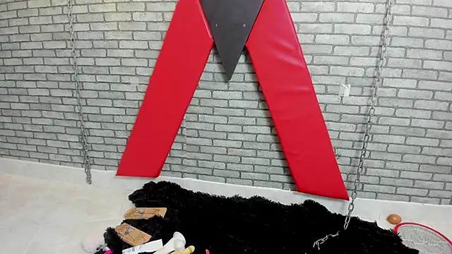 hillary_bigbutt's Live XXX Chat