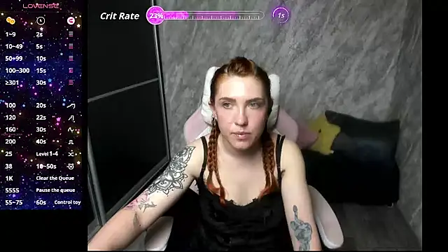 Reginasmilee Chat XXX in diretta