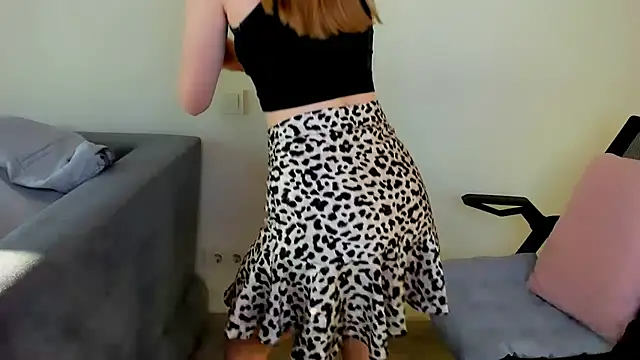 ElleLuv_のライブXXXチャット
