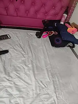 Kitty_Melodi's Live XXX Chat
