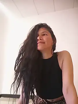 _aish_aのライブXXXチャット