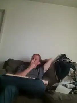 yourMasterisBored webkamerás műsora