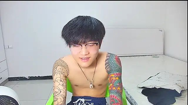 KK-cuteboy Show Webcam