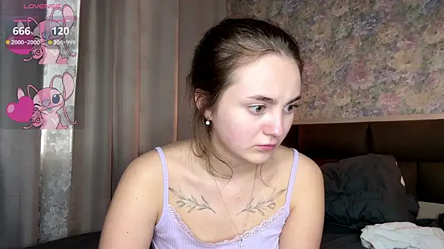 Chat XXX en directo de LoraDavi