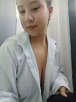 Chloe014_'s Live XXX Chat