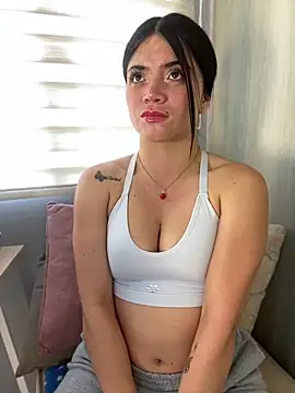 PamelaJonsom_ Adlı Modelin Canlı XXX Sohbeti