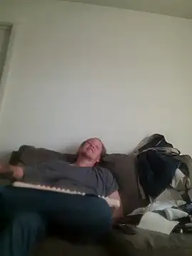 yourMasterisBored live XXX chat
