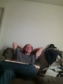 yourMasterisBored's Live XXX Chat